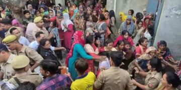 Triple Murder Case: गांगनौली में तीन हत्याओं के बाद पुलिस से हुई थी झड़प, तोड़फोड़ के मामले में 29 लोगों के खिलाफ मामला दर्ज