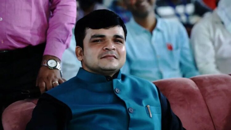 : IAS Ajay Kumar Dwivedi fearless honest office