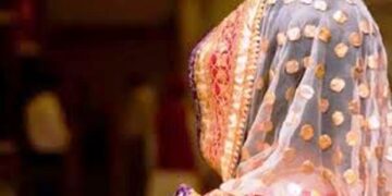 UP News: कौन है शबनम, जिसके साथ दो पतियों ने मनाई सुहागरात, फिर एक शौहर ने चेहरे पर उड़ेल दिया तेजाब