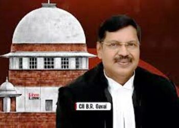 SC के अंदर CJI बीआर गवई पर हमला, जानें गिरफ्तारी के बाद क्या बोला हमलावर