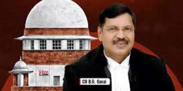 SC के अंदर CJI बीआर गवई पर हमला, जानें गिरफ्तारी के बाद क्या बोला हमलावर