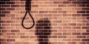 Kanpur News:कैंसर से जूझ रहे परिवार की दर्दनाक कहानी, पीड़ित पिता ने बच्चों संग की आत्महत्या पूरा गांव स्तब्ध