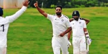 कौन हैं आकिब नबी जिन्होंने 4 गेंद पर 4 विकेट लेकर मचा दी सनसनी, स्पीड-स्विंग को देख फैंस बोले भारत को मिल गया दूसरा ‘जस्सी’