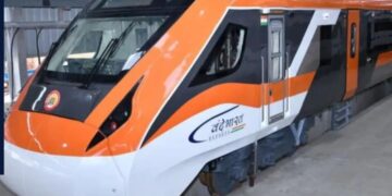 Vande Bharat Train: यूपी के यात्रियों के लिए नई सौगात,लखनऊ जंक्शन से सहारनपुर के बीच कब से दौड़ेगी नई सेमी हाई-स्पीड वंदे भारत