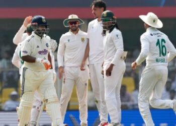 रवि शास्त्री का भारतीय बल्लेबाजों पर करारा वार