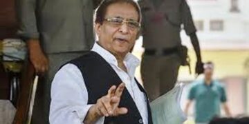 आजम खान ने कैदी वाहन में बैठने से कर दिया इंकार, फिर ऐसे हुए कोर्ट में पेश और जज ने किया बरी