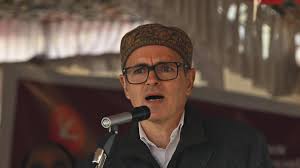 J&K CM ने नौगाम पुलिस स्टेशन विस्फोट प्रभावितों को मुआवजे का किया वादा