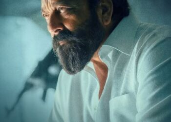 आदित्य धर की फिल्म ‘धुरंधर’ से सामने आया संजय दत्त का पहला लुक, ‘जिन्न’ अवतार में फैंस बोले – “संजू बाबा का जलवा फिर लौटा”