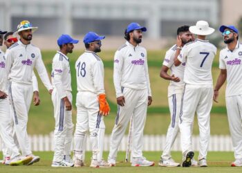 IND A vs SA A: स्टार गेंदबाजों का फ्लॉप प्रर्दशन, 5 विकेट से मिली हार