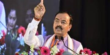 Kanpur : डिप्टी सीएम केशव प्रसाद मौर्य ने मौलाना मदनी को सुनाई खरी-खरी, फिर SIR को लेकर कह दी बड़ी बात