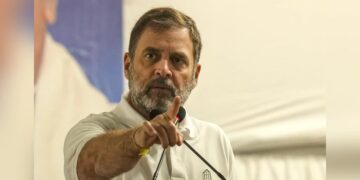 Delhi Air Pollution Protest: स्वच्छ हवा के लिए प्रदर्शन करने वाले हुए गिफ्तार, भड़के राहुल गांधी