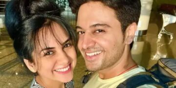 Bigg Boss 19 में पत्नी को देखकर भावुक हुए गौरव खन्ना, फैमिली वीक बना खास