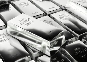 Silver Price Hike: चांदी में आया जोरदार उछाल, क्या 1.70 लाख हो जाएगी कीमत ?