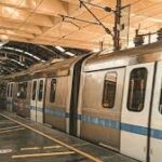 दिल्ली के एक प्रतिष्ठित स्कूल के 16 वर्षीय दसवीं कक्षा के छात्र ने मंगलवार दोपहर पश्चिमी दिल्ली के एक मेट्रो स्टेशन पर आत्महत्या कर ली।