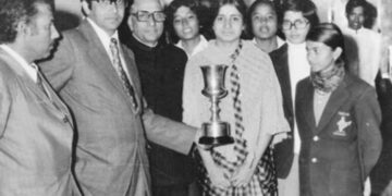 लखनऊ से शुरू हुई महिला क्रिकेट की कहानी: महेंद्र शर्मा की पहल से विश्व कप तक का सफर