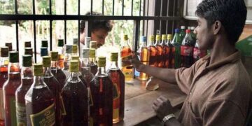 बिहार चुनाव की वजह से मद्देनजर उत्तर प्रदेश के कुछ इलाकों में 2 दिन बंद रहेंगी शराब की दुकानें