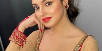 Savi vs Jigra विवाद में बड़ा खुलासा, दिव्या खोसला ने मुकेश भट्ट संग फोन कॉल लीक कर कहा— अब इंडस्ट्री माफिया को बेनकाब करने का समय आ गया