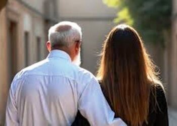 रामपुर में सामने आई अजब-प्रेम की गजब कहानी, अधेड़ ने पत्नी को छोड़ 25 साल पुरानी प्रियसी को बनाया बीवी