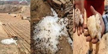 बदायूं में आसमान से गिरी बर्फ की सिल्ली ने मचाई दहशत, जानें कैसे हुआ ये चमत्कार, जिसने खड़े किए वैज्ञानिकों के कान