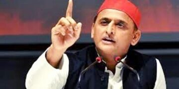 अखिलेश यादव ने केशव प्रसाद मौर्य से हुई डील का किया खुलासा, सीएम योगी को कम्युनल बता मचा दिया तहलका