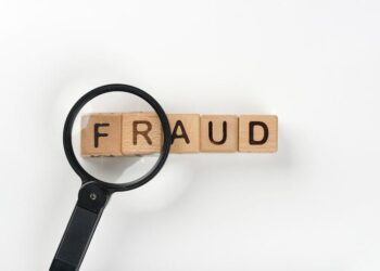 Fraud का नया तरीका बना जांच एजेंसियों के लिए सिरदर्द, कौन सा एआई मॉडल नकली आधार और पैन तैयार करने के कारण विवादों में