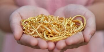 अलमारी में बंद सोना अब करेगा काम! Gold को पैसे में बदलने का नया तरीका, घर बैठे करें ऐसे कमाई