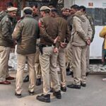 घर में घुसकर 86 वर्षीय महिला से लूट