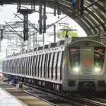 रोहिनी मेट्रो स्टेशन पर 37 वर्षीय व्यक्ति ने ट्रेन के सामने कूदकर दी जान, पुलिस जांच जारी