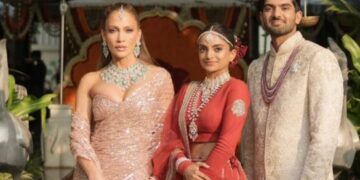 उदयपुर में अरबपति बेटी की भव्य शादी में जेनिफर लोपेज़ का देसी जलवा और राम चरण का डैशिंग लुक बना चर्चा का विषय