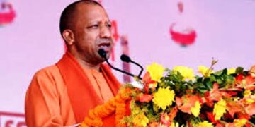 CM योगी आदित्यनाथ ने लॉन्च किया ऑपरेशन घुसपैठिया, पकड़ो और डिटेंशन सेंटर में रखो के मिशन में जुटे UP के DM