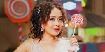 नेहा कक्कड़ का ‘कैंडी शॉप’ विवादों में, डांस स्टेप पर भड़के लोग, सोशल मीडिया पर जमकर हुई ट्रोलिंग