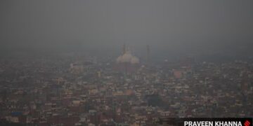 दिल्ली-NCR में हवा फिर ‘गंभीर’ स्तर पर; 39 में से 14 स्टेशनों पर AQI 400 के पार