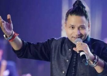 ग्वालियर में कैलाश खेर का लाइव शो अचानक रुका, भीड़ हुई बेकाबू, बैरिकेड्स टूटे, सिंगर बोले– जानवरों जैसा व्यवहार मत कीजिए