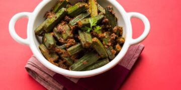 भिंडी मसाला की खास ट्रिक से साधारण खाना भी बनेगा बेहद स्वादिष्ट, मसालों के सही संतुलन से करे स्वाद दोगुना