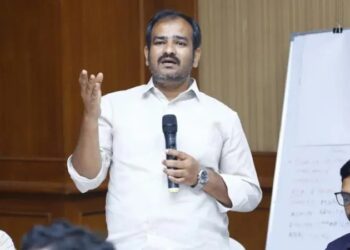 गिग वर्कर्स हड़ताल के सूत्रधार शेख सलाउद्दीन: उबर ड्राइवर से IFAT महासचिव तक