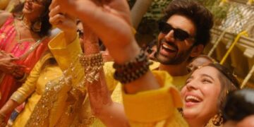 कार्तिक आर्यन बहन कृतिका की हल्दी में नए टैटू संग छाए, परिवार संग जोरदार डांस कर समारोह में खुशियाँ बांटीं