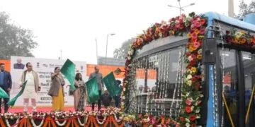 Delhi electric bus launch news