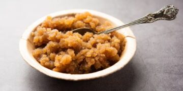 सर्दियों में ठंड से बचने और इम्यूनिटी बढ़ाने के लिए घर पर बनाएं बाजरे की खिचड़ी और हलवा, बच्चों को भी पसंद आए