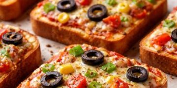 बच्चों को खुश करने का सुपर आसान तरीका – सिर्फ 15 मिनट में बनाएं कुरकुरी ब्रेड पिज्जा और नए साल की पार्टी में धमाल मचाएं!