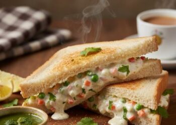 रोज़ के नाश्ते से बोर हैं? ट्राई करें क्रीमी वेज मलाई सैंडविच, ऐसा स्वाद कि बच्चे हों या बड़े, हर कोई उंगलियां चाटता रह जाएगा