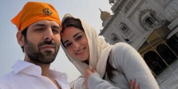 ‘तू मेरी मैं तेरा’ की रिलीज पर कार्तिक-अनन्या पहुंचे गुरुद्वारा बंगला साहिब, सादगी देख फैंस हुए इमोशनल