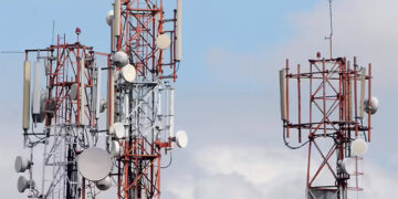 ज़मीन नहीं, आसमान से मिलेगा 5G सिग्नल: जानिए क्यों खास है BlueBird Block-2 सैटलाइट लॉन्च