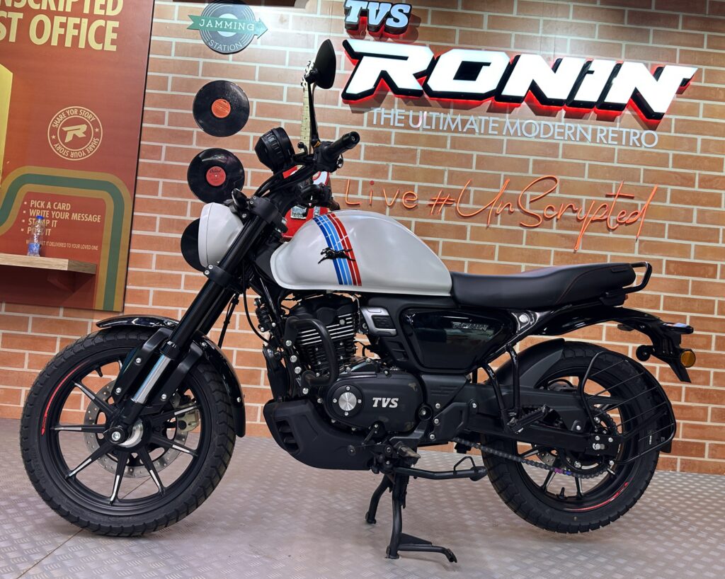 TVS Ronin Agonda