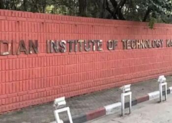 IIT Kanpur alumni donation 100 crore