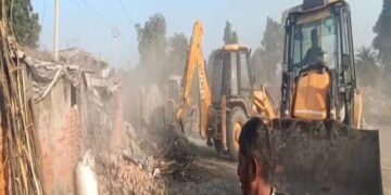 गरजा बुलडोजर, दनकौर में खाली कराई 500 करोड़ की जमीन