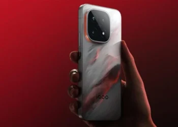 iQOO 15 भारत में लॉन्च, दमदार बैटरी के साथ जानिए धमाकेदार फीचर्स