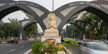 नोएडा मुआवजा घोटाला: 12 से अधिक पूर्व सीईओ–एसीईओ जांच के घेरे में