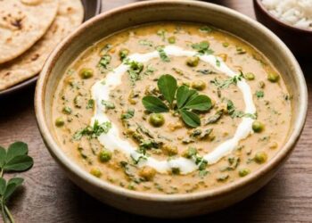 सर्दियों में खास क्या बनाएं, जानिए शाही मेथी मटर मलाई की रेसिपी जो नान पराठे के साथ स्वाद दोगुना कर दे घर पर आसानी से