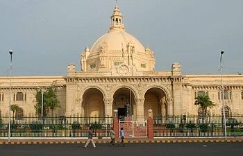 यूपी विधानसभा का शीतकालीन सत्र 19 दिसंबर से, इन मुद्दों पर मचेगा हंगामा