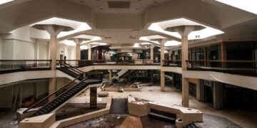 Ghost mall